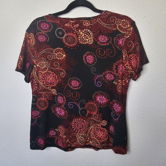 Black Red Top Womens *L/XL Lined Short Sleeve Stretchy Blouse Circle Flower READ - Picture 7 of 9